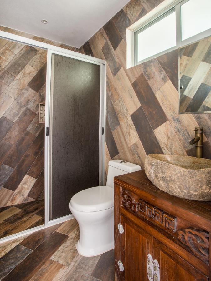 Capital O Cancun Ocean View, Cancun Dış mekan fotoğraf Bathroom